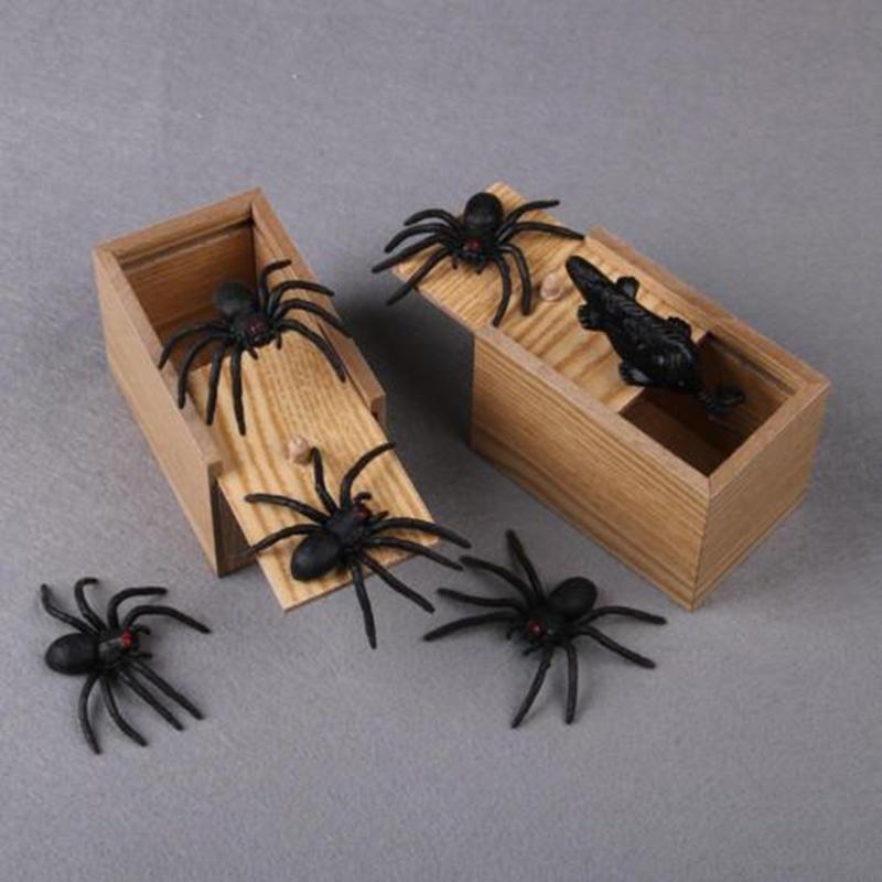 Funny Wooden Scare Box Scary Spider In The Case Prank Joke Trick Play Toys Gift