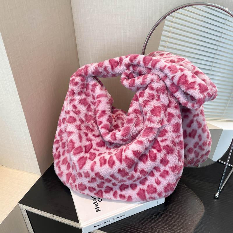 Фактурная и элегантная плюшевая сумка для женщин на осень и зиму, новая вместительная меховая сумка для женщин, сумка через плечо на одно плечо