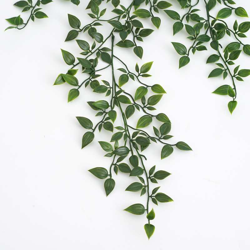 Садовое искусственное растение, висящее на открытом воздухе, пластиковое висящее растение