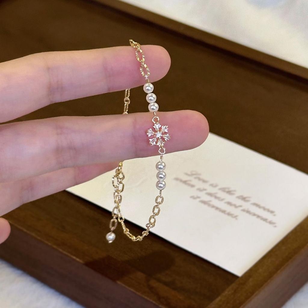 Snowflake Zircon Shijia Pearl Bracelet Does Not Fade, Autumn And Winter Niche High-End Beaded New Chinese Jewelry