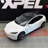 1:32 Модель Tesla Model 3 Сплав Модель автомобиля Симуляция Звук и свет Игрушечная машинка с инерционным механизмом Металлическая машинка Коллекция для мальчиков Украшения Подарок
