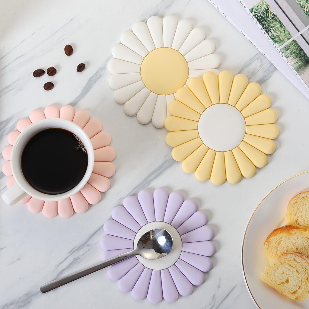 2Daisy silicone mat | Heat-resistant non-slip kitchen mat Suitable for pots Pans and utensils - The perfect choice for Christmas and Halloween