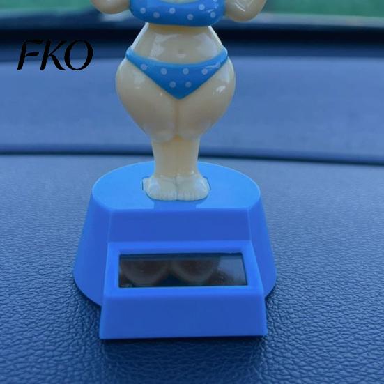 ABS Plastic Car Decoration Solar Dashboard Decoration, Cute Beach Girl Swing Couple Style Ornament Ornament, Dancing Figure for Vehicle Interior