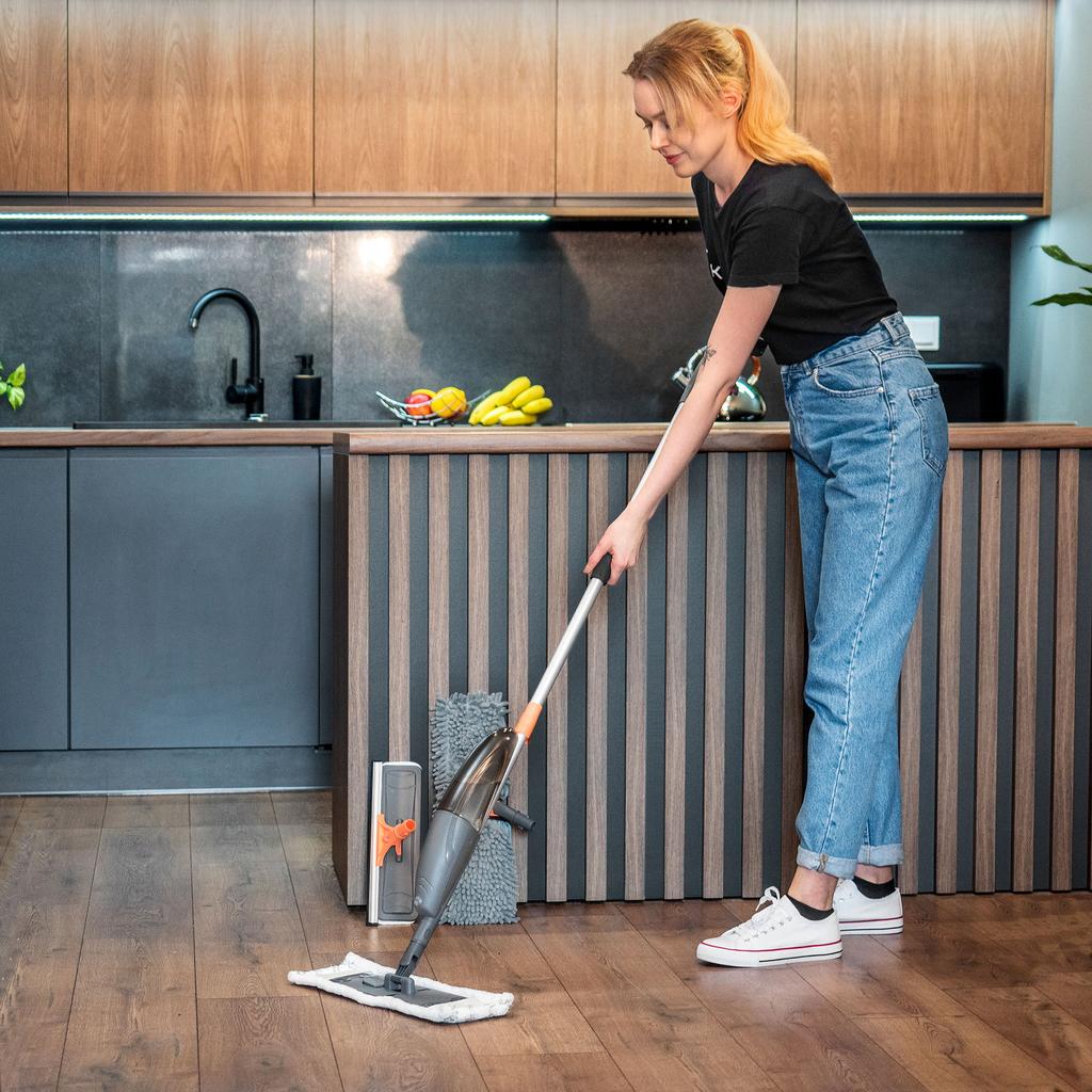 Многофункциональная швабра со спреем 3 в 1.