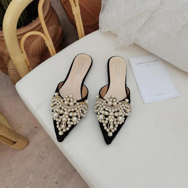 Женская обувь, летние новые тапочки, сандалии ручной работы на низком каблуке с бусинами, остроносые, с кружевной головкой, полутапочки на плоской подошве