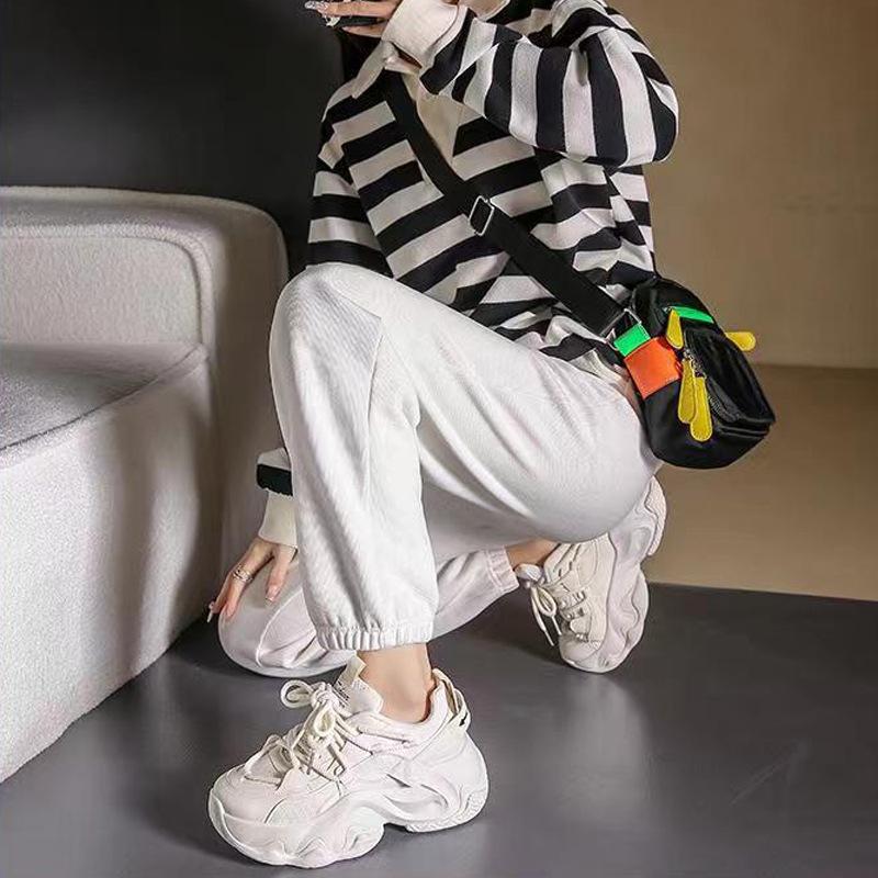 Обувь для папы, женские новые осенние универсальные кроссовки на платформе Muffin, высокие, маленькие повседневные кроссовки для бега