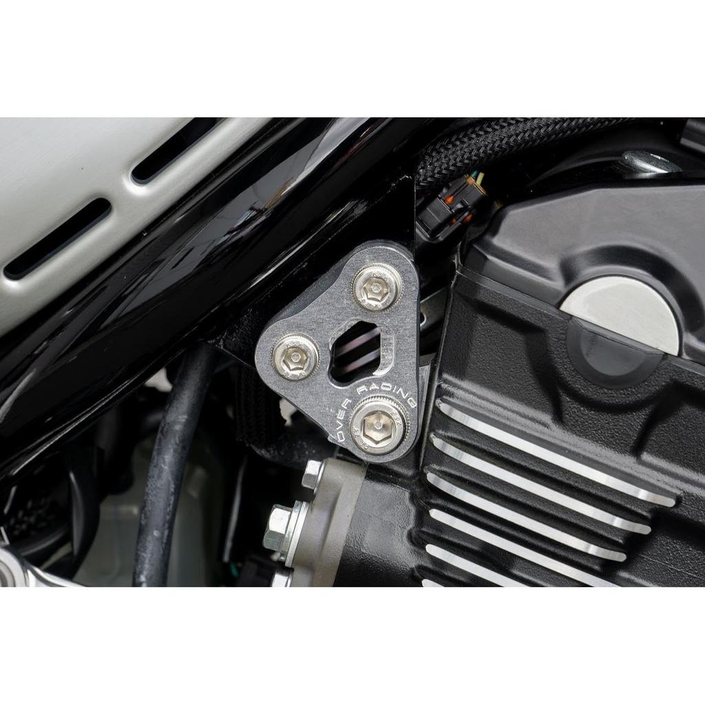 Кронштейн двигателя OVER Racing Серебристый для Z900RS 57-71-05