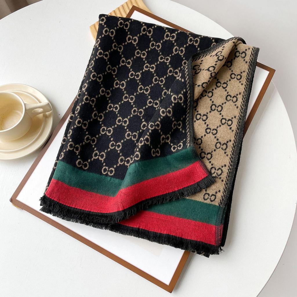 2025 High-End Women's Korean Style Versatile Shawl: Double-Sided, Warm, Imitation Cashmere Scarf with Old Flower Design for Autumn/Winter.