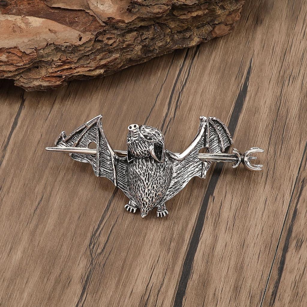 1pc Exquisite Vintage Silver Hairpin Bat Detailed Gothic Animal Dark Style Unique Statement Jewelry Alternative Fashion Peculiar