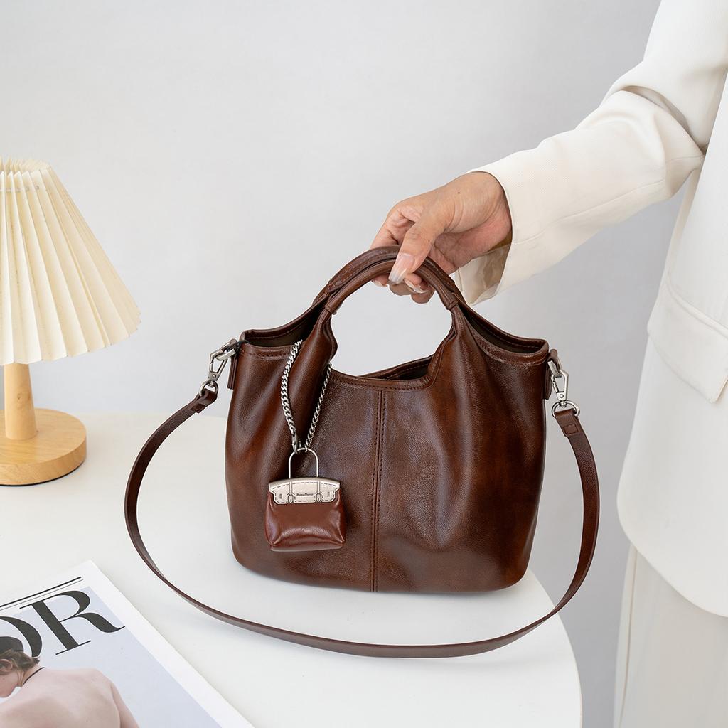 Женская ретро-сумка, новая модная универсальная сумка через плечо, мягкая кожаная корзина для овощей, модная сумка на одно плечо