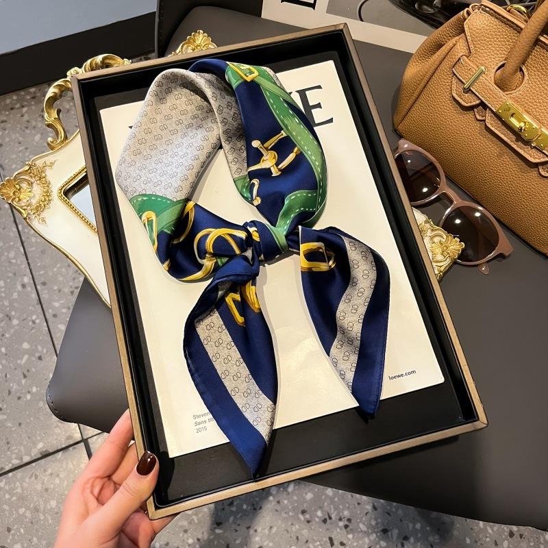 New silk scarf women's fashion versatile high-end small square scarf Korean version neck protection scarf spring and autumn retro scarf tied bag
