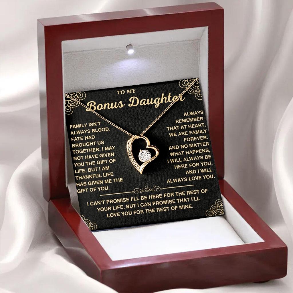 Heart-Shaped Zircon Necklace for Women - Luxury Hollow Lightweight Design, Perfect Gift Set for Daughters