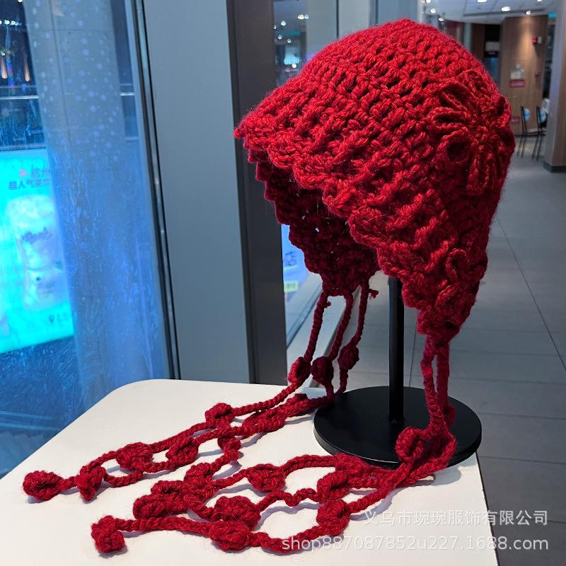 Hand-crocheted flower headgear women's spring and autumn thin style atmosphere show face small pullover hat knitted hollow cold hat