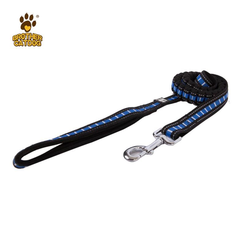 Elastic Dog Leash With Reflective Strip Medium To Large Dogs Anti-Slip Tangle-Free Nylon Lead Adjustable Length 1.2-1.5m