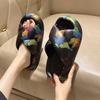 Модные тапочки Повседневная женская обувь на платформе Сланцы Женские Пляжные шлепанцы Роскошный Сабо Массажные Балетки Летняя Обувь с Граффити Модная Обувь Wo
