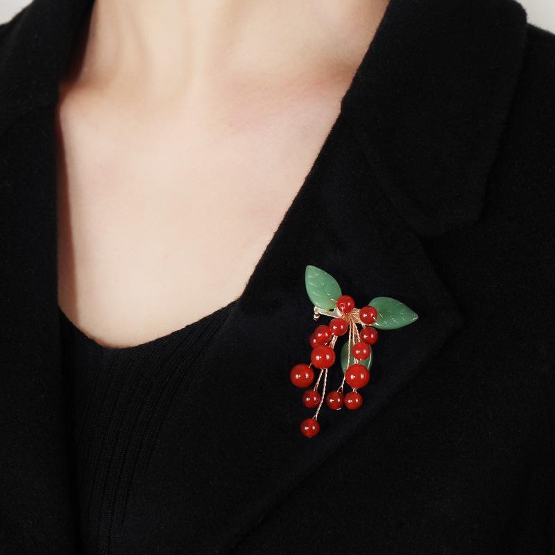 Натуральный агат брошь в виде винограда ручная работа нишевый дизайн высококлассный темперамент булавка элегантные аксессуары для платья костюма женские