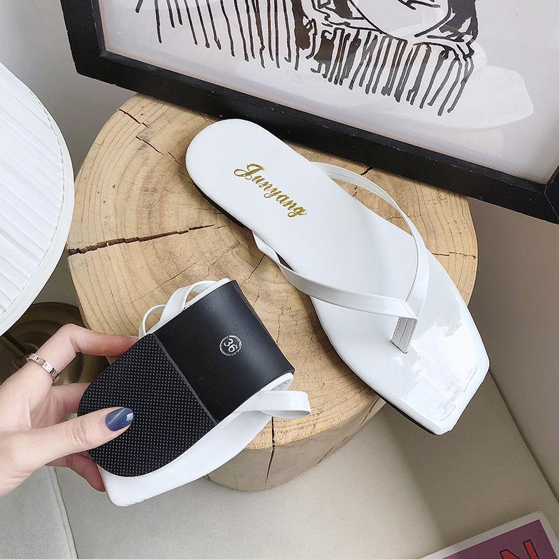 Модные тапочки для женщин, лето, новинка 2024 года, стильные шлепанцы, женские дизайнерские элегантные зеркальные роскошные модные пляжные домашние