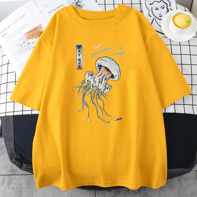 Swimming Colorful Jellyfish Print Mens Short Sleeve Japanese Harajuku O-Neck Tops All-math Oversize Vintage Man Cotton T-Shirts