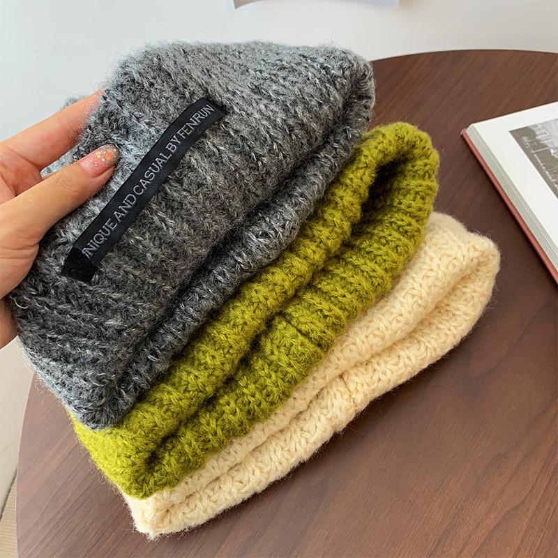 Elegant Cozy Winter Knit Hat For Women Warm Loose-fit Beanie In Trendy Colors