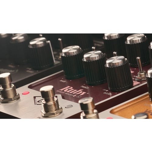 UNIVERSAL AUDIO UAFX RUBY / 63 Amplifier UAFX Series 6.5*9.2*14.1 Cm