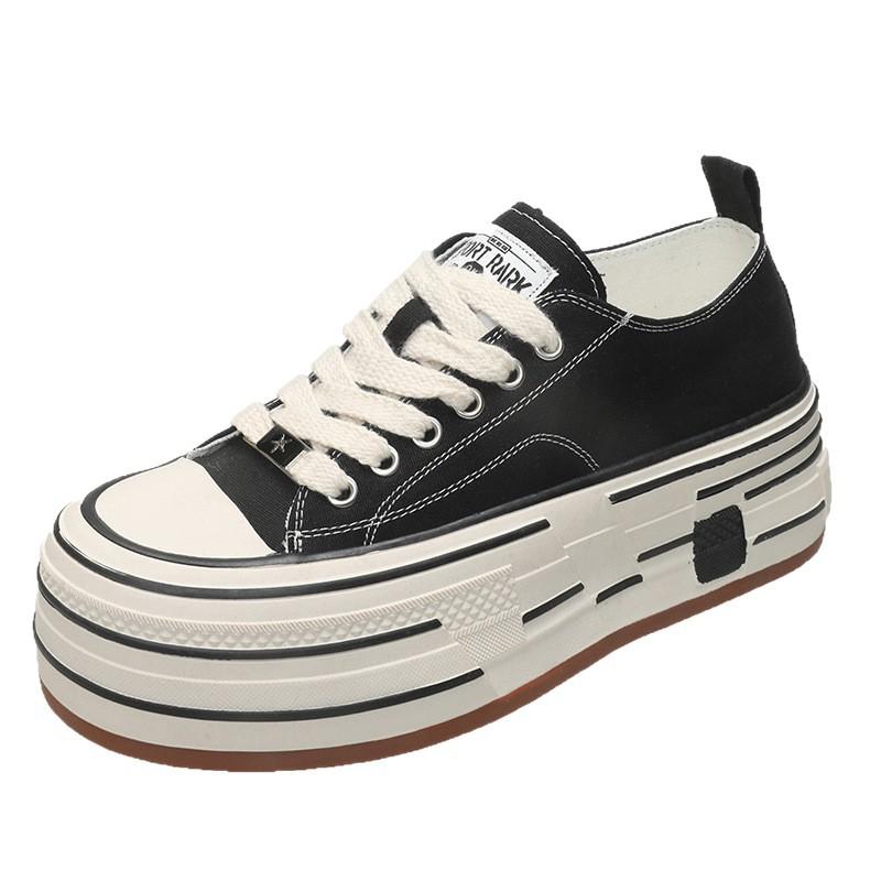 Популярные высококачественные парусиновые туфли на толстой подошве, увеличивающие рост, маленькие белые туфли, нишевый дизайн, высококлассная повседневная спортивная обувь