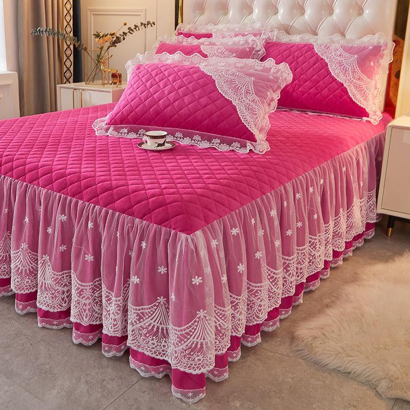 3pcs of Thickened Autumn and Winter Lace Bed Skirt, Crystal Velvet Bed Skirt Lace Bed Cover, Soft and Comfortable, Bedroom and Guest Room Bedding