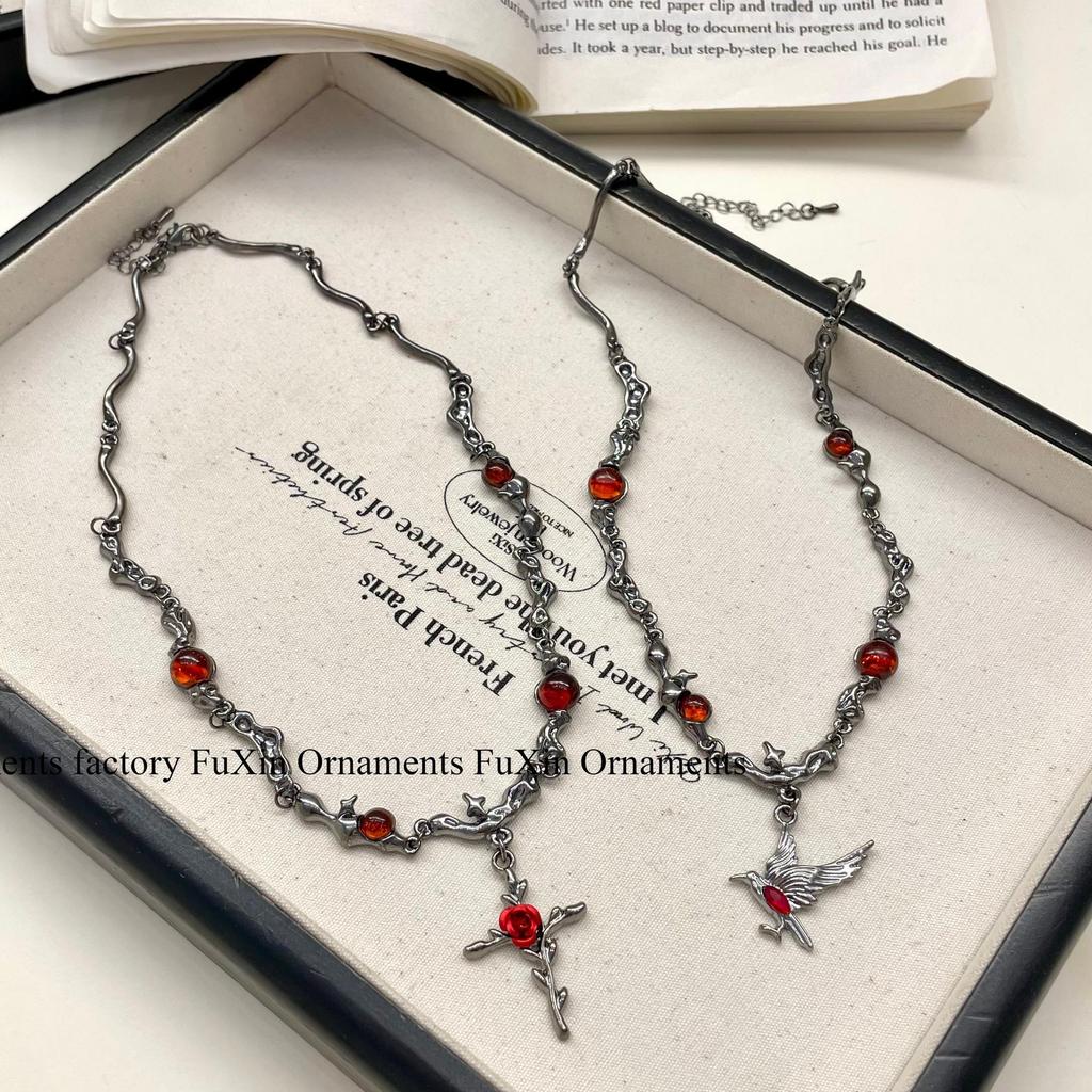 Милое и крутое красное цветочное ожерелье на ключицу - серия модных дизайнов