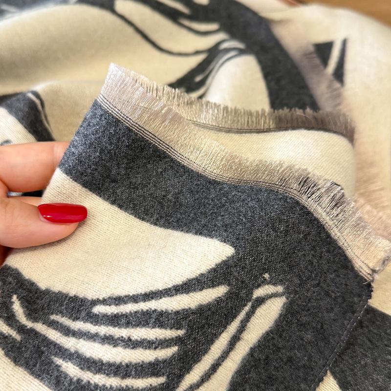 Retro Printing Contrasting Colors Double-sided Imitation Cashmere Scarf Winter High-end Warm Shawl Women