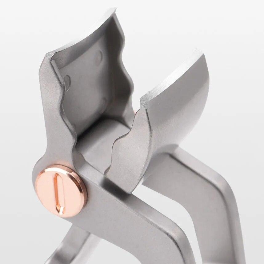 Машинки для стрижки ногтей в форме крокодила, маникюрные ножницы из нержавеющей стали с защитой от брызг, триммер для ногтей, инструменты для педикюра