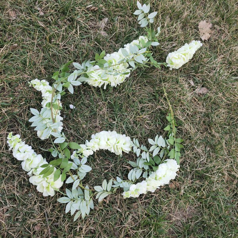 Искусственные глицинии фиолетового цвета для свадебного декора и потолочных композиций для мероприятий