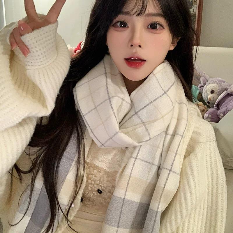 New plaid scarf women's winter warmth and cold protection advanced sense Korean couple scarf student versatile man