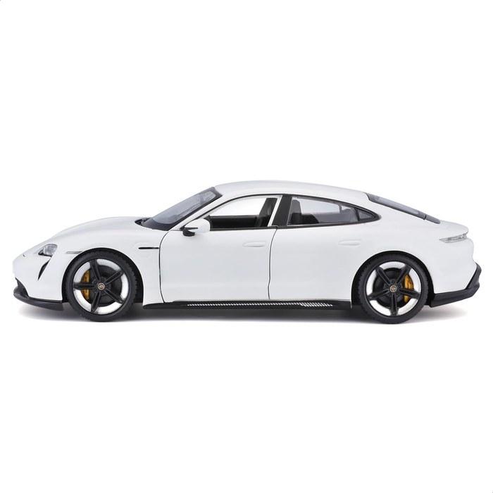 Bburago 1/24 Porsche Taycan Turbo S Белый / Металлическая модель, Готовая модель 18-21098 WT