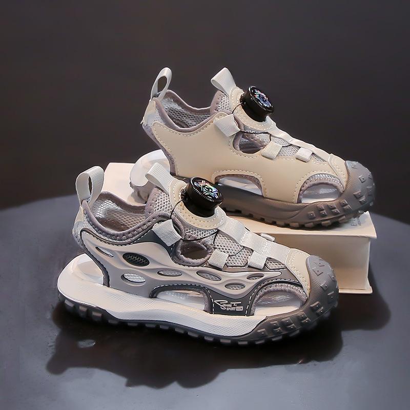 Sandals for boys, closed-toe style, summer collection2026New children's sports beach sandals, large size, for boys, with non-slip soles
