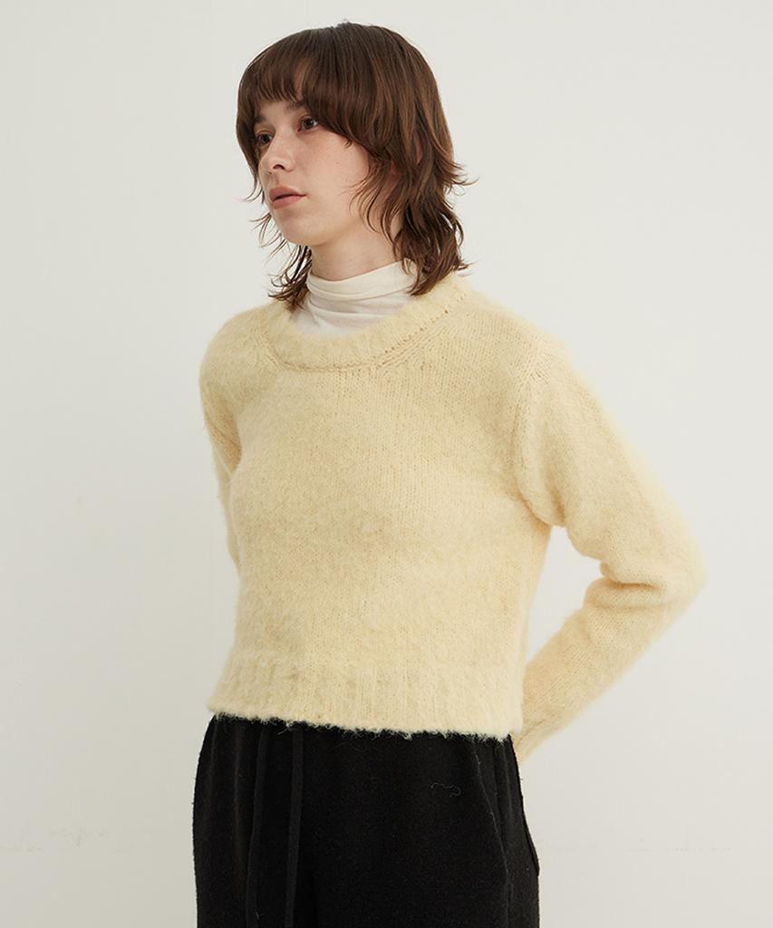 STEP AROUND Brushed Crop Round Knit_Butter Cream