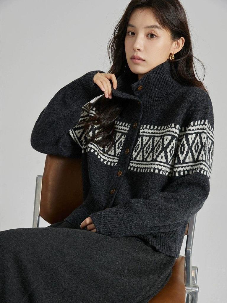 Кардиган с блоками цвета и узором Fair Isle, высокий ворот, двусторонний, 2026 - Бархатный вязаный кардиган для женщин, Осень/Зима.