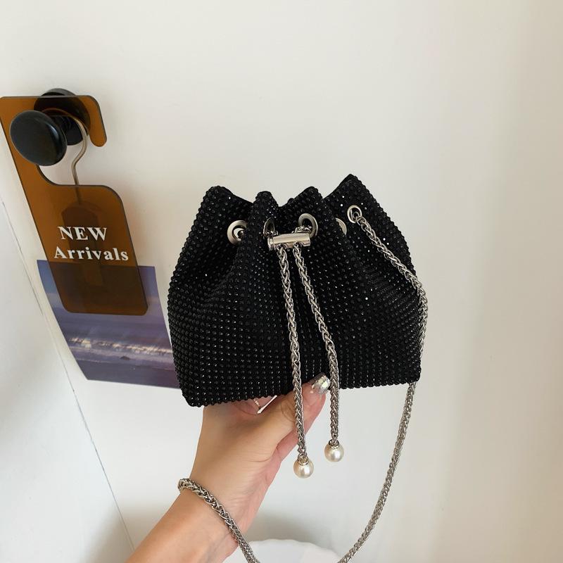 Интернет знаменитость горячая бриллиантовая мини маленькая сумка женская сумка 2024 весна и лето новые модели этого года популярная сумка-мессенджер сумка-ведро