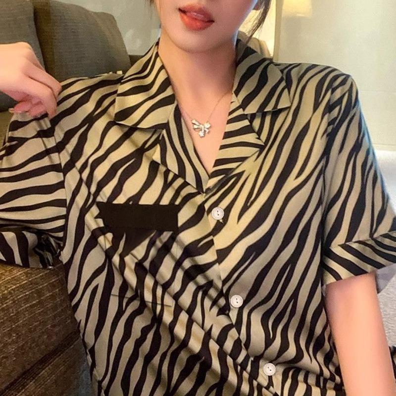 Zebra Pattern Fashion Stripe Ice Silk Pajamas Women's Summer Short Sleeved Pants Silk Home Clothes Two Piece Set Sleepwear