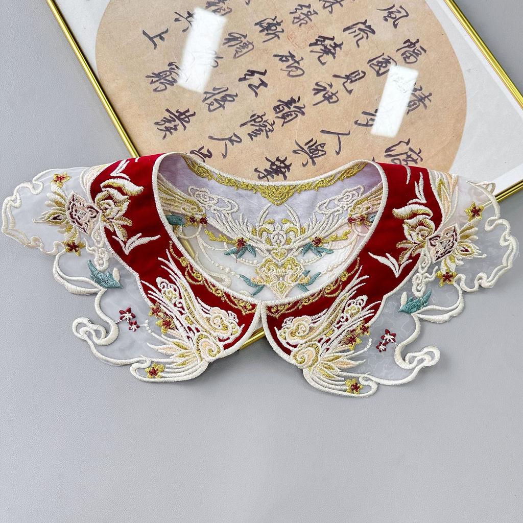 National Style Embroidered Hanfu Top Cloud Shoulder Accessories Heavy Industry Tassel Pendant Embroidered Wedding Clothing New Year'S Clothing