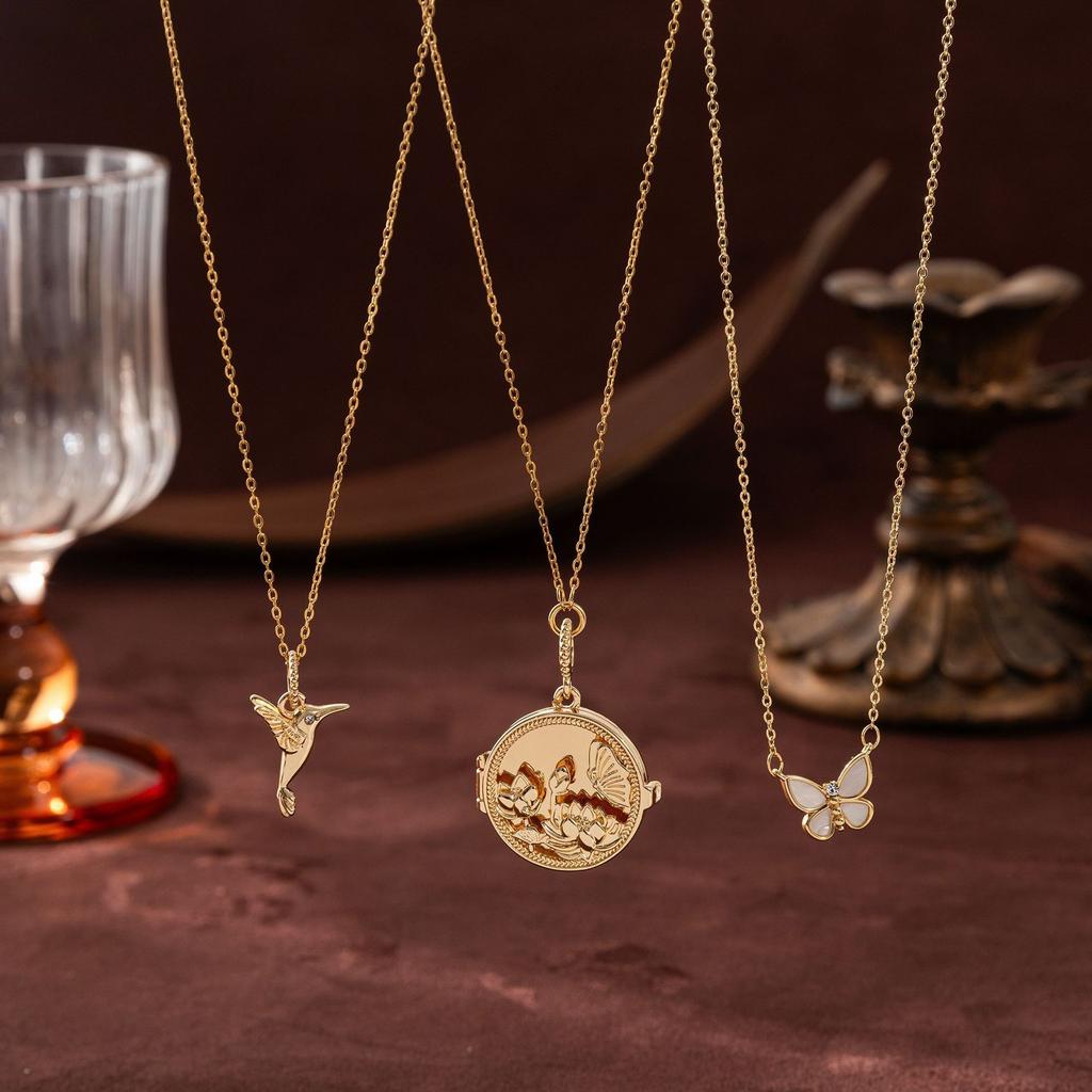 Simple Butterfly Bird Open And Close Round Album Pendant Gold Titanium Steel Necklace Electroplated Copper 18K Real Gold