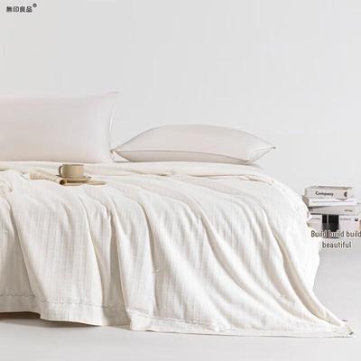 Одеяло из тутового шелка Muji «Четыре сезона»