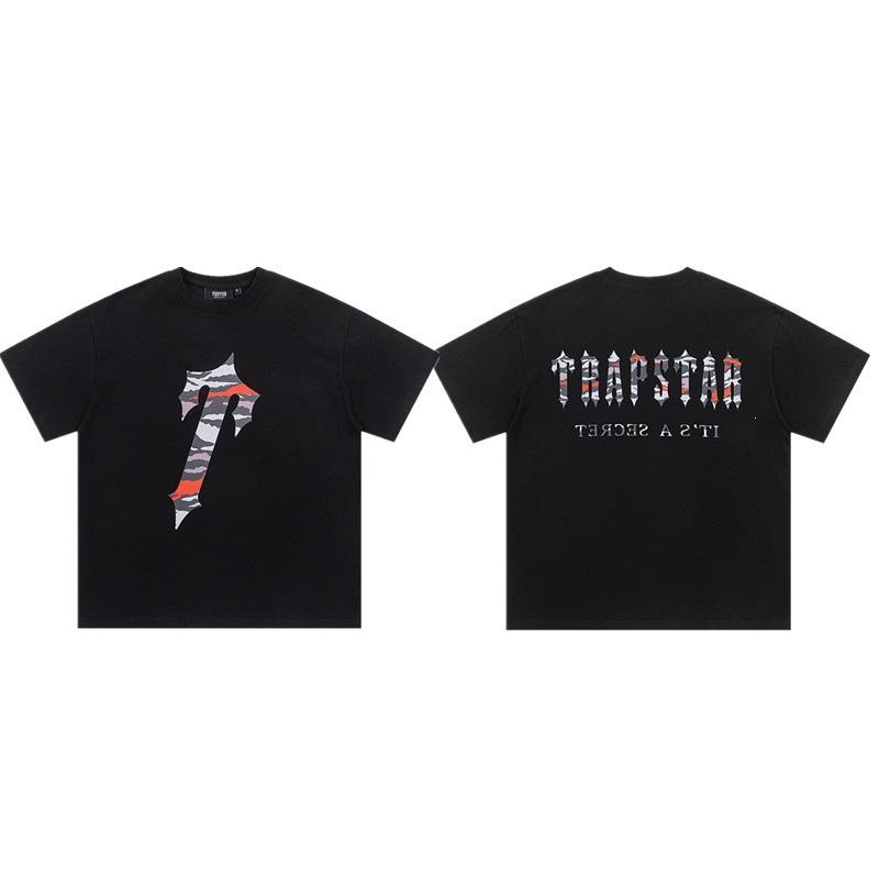 Cross-border new graffiti letter printing European and American street trendy brands loose and versatile casual men's and women's short-sleeved round