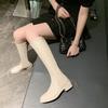 Модная осенне-зимняя обувь из кожи на флисовой подкладке, на среднем каблуке, с высоким голенищем до колена, женская, по акции, удобные и элегантные длинные сапоги для женщин