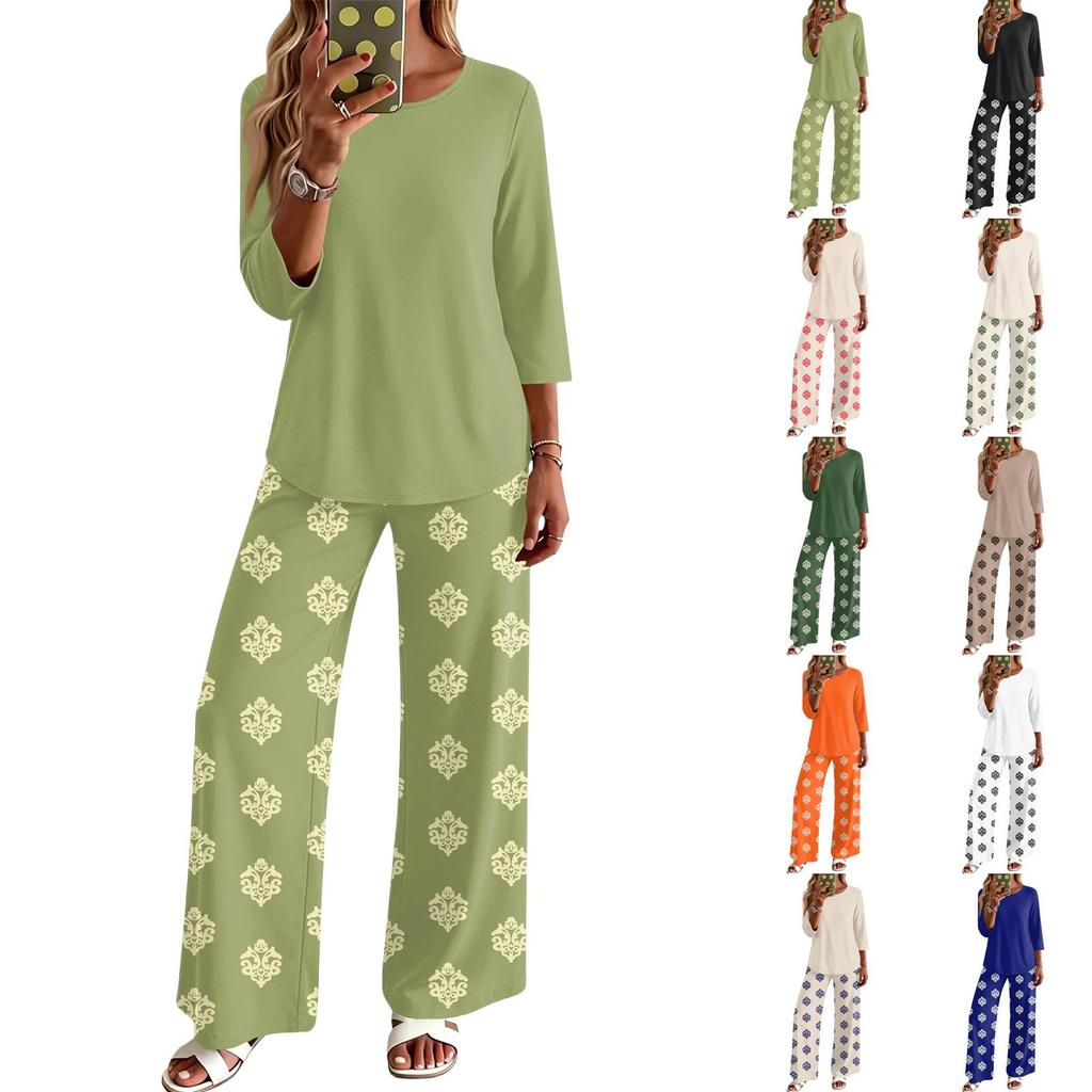 Women's Casual Two Piece Set Round Neck Loose Fit Top with Three Quarter Sleeves and Wide Leg Printed Pants Lounge Wear Set