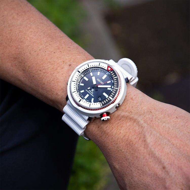 Seiko PROSPEX Бизнес-часы на солнечной батарее Кварцевый механизм Силиконовый ремешок Мужские часы Черный циферблат SNE545
