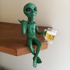 Грубая статуя инопланетянина - Инопланетная фигура, показывающая средний палец, Уникальный инопланетный декор, Отличительная инопланетная фигурка, Идеальные украшения для двора или подарок