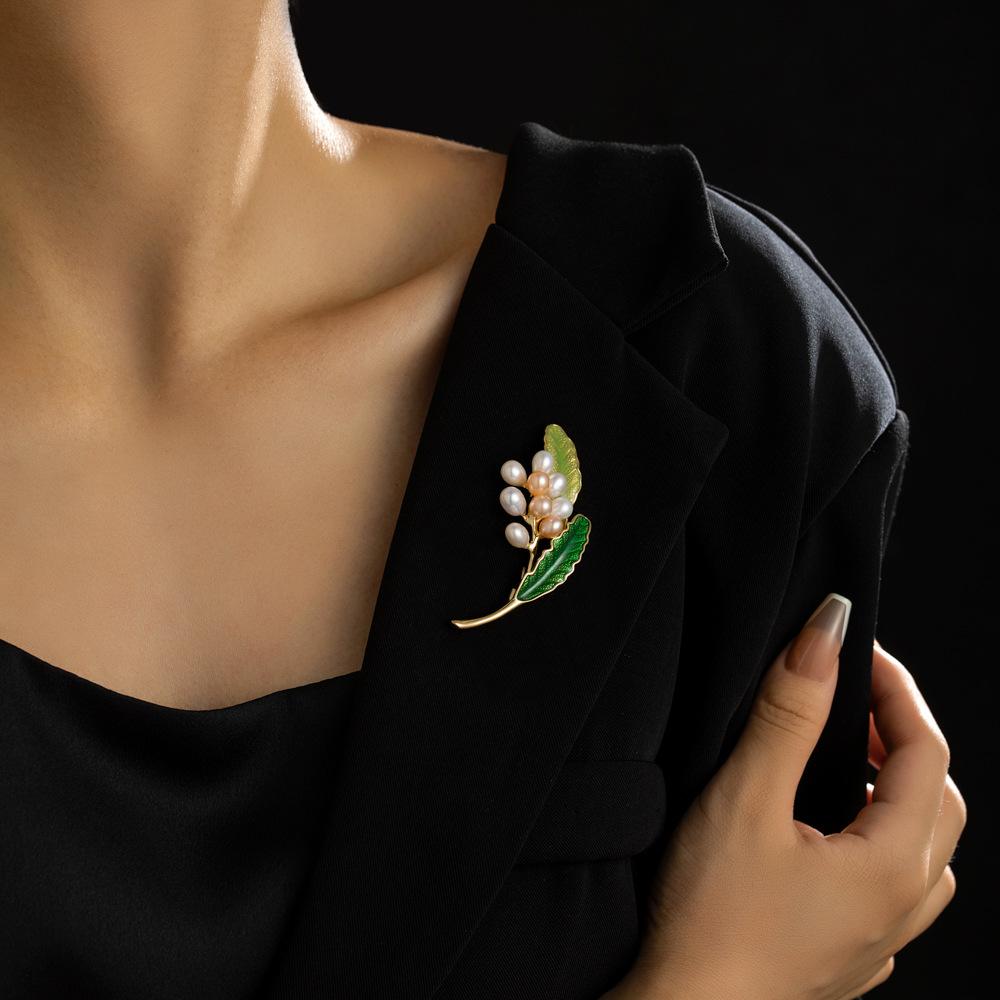 Броши для пожилых людей, брошь в виде цветка, листа, булавки для женщин, костюм, подвеска, модные броши, ювелирные изделия