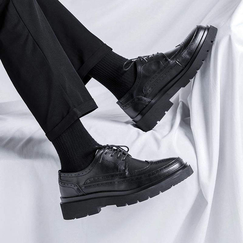 Повседневная обувь на платформе в британском стиле 2024 года, новая удобная повседневная обувь, классические деловые туфли-оксфорды, универсальные мужские туфли-броги