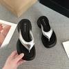 New Thick-soled Fashionable Women's Shoes Anti-slip Beach Sandals and Slippers