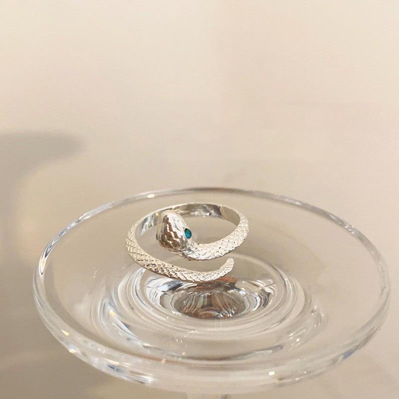 Регулируемое кольцо Кот-Змея: Стильная и уникальная холодная мода для женщин и инфлюенсеров