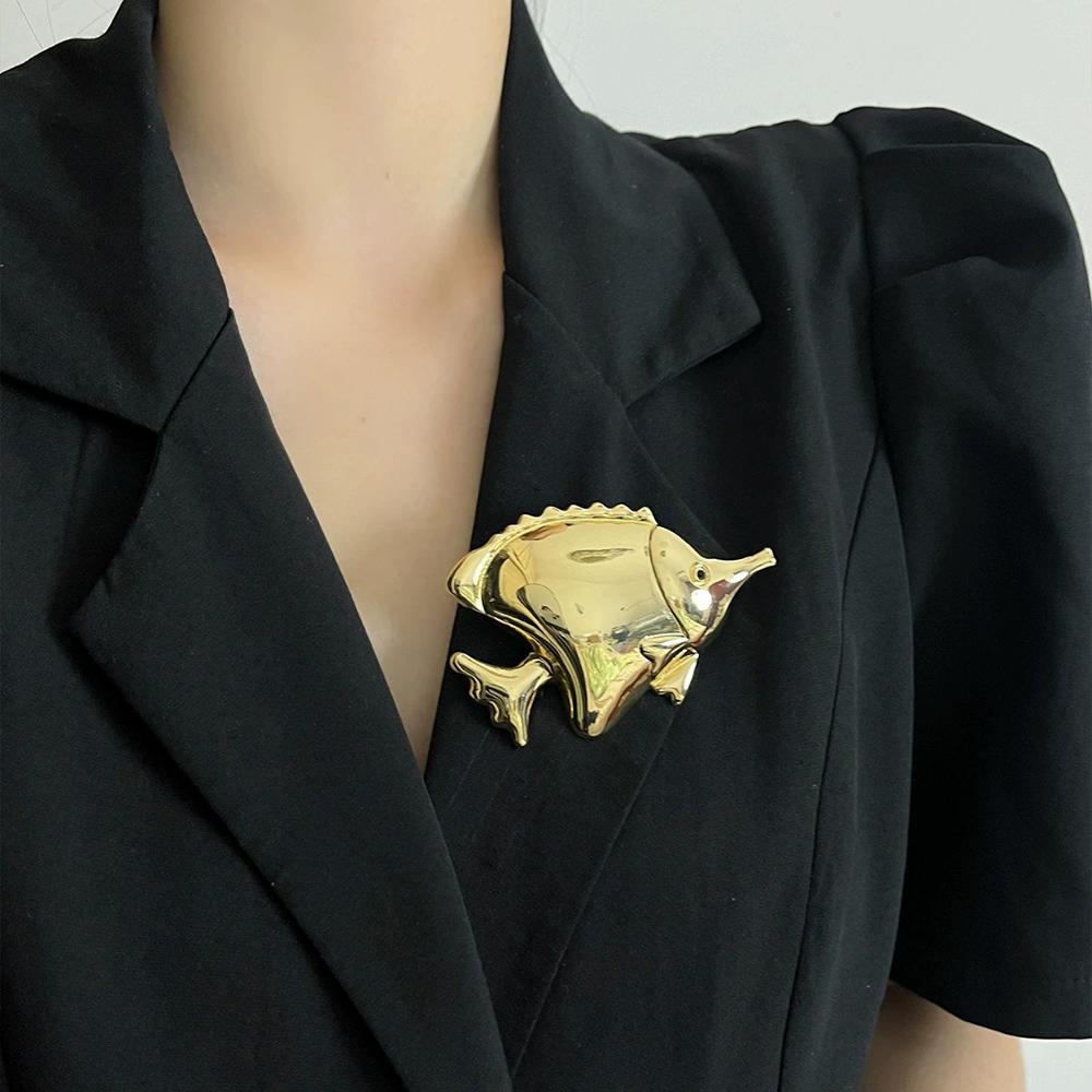 Fashionable Fish Brooch Women's Personalized Suit Coat Brooch New Men's And Women's Jewelry Accessories - Gifts For Friends